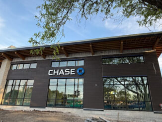 New Chase branch bank under construction in Arlington Heights, Illinois on May 18, 2025 (CARDINAL NEWS)